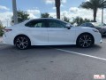 toyota-camry-2019-small-4