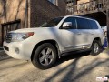 2014-toyota-land-cruiser-small-4