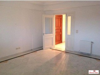 Appartement s+2 a jardin lmenzah2